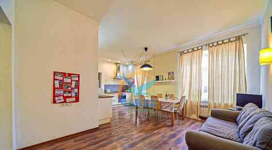 3-комн. квартира, 100 м2, 5/5 эт. Санкт-Петербург