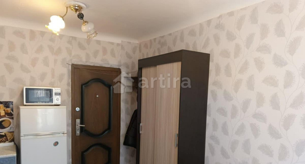 Комната, 12 м2, 3/5 эт. Иркутск - изображение 1