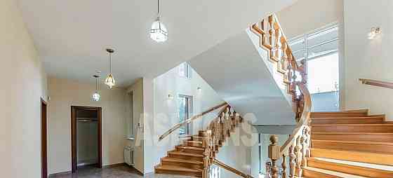 Дом, 727 м2, 25 соток, 3 эт. Барвиха