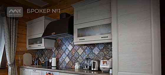 Дом, 300 м2, 18 соток, 3 эт. Рощино