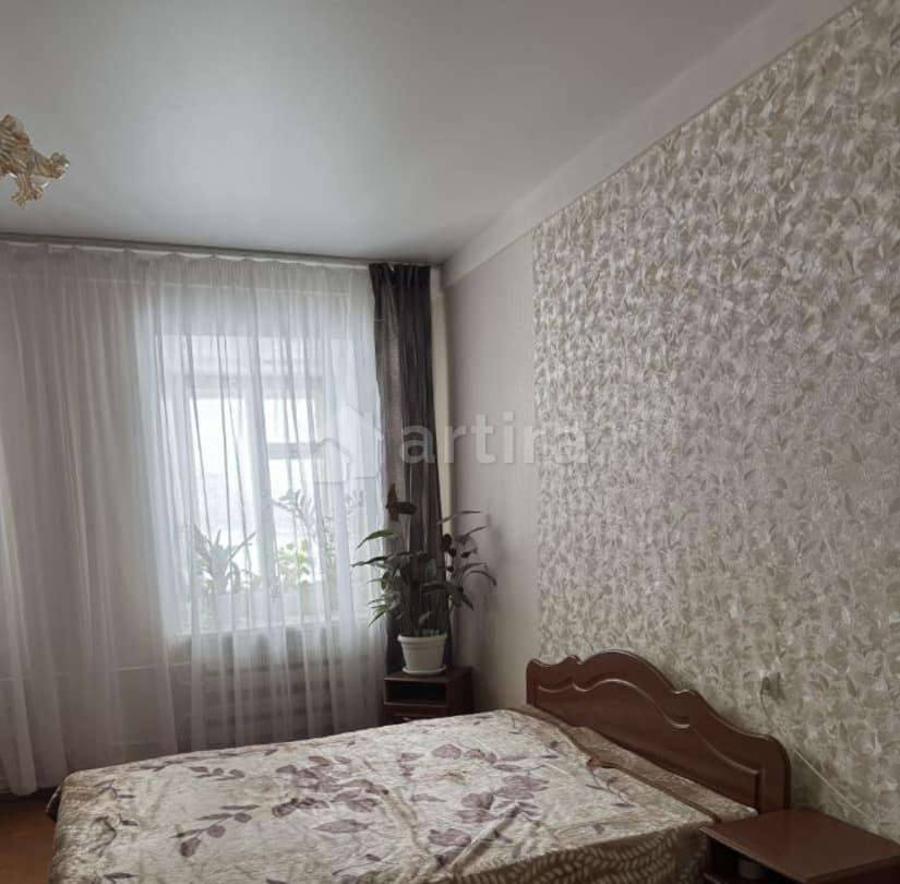 Комната, 20 м2, 1/3 эт. Казань - изображение 1