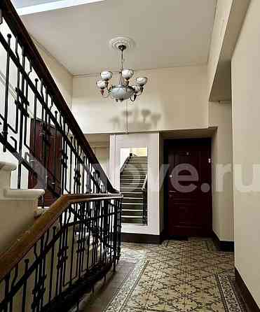 5-комн. квартира, 121.8 м2, 4/6 эт. Москва