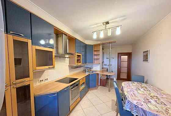 3-комн. квартира, 81 м2, 16/17 эт. Москва