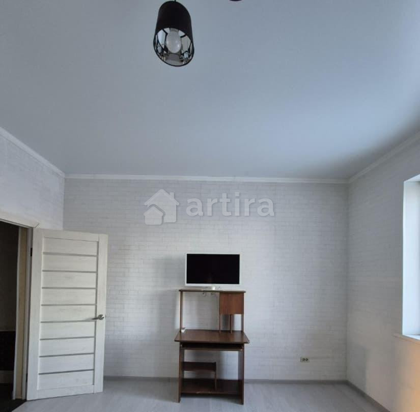 Дом, 140 м2, 6 соток, 3 эт. Челябинск - изображение 7