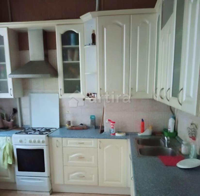 Комната, 120 м2, 3/5 эт. Санкт-Петербург - изображение 1