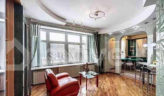 4-комн. квартира, 115.3 м2, 4/6 эт. Москва