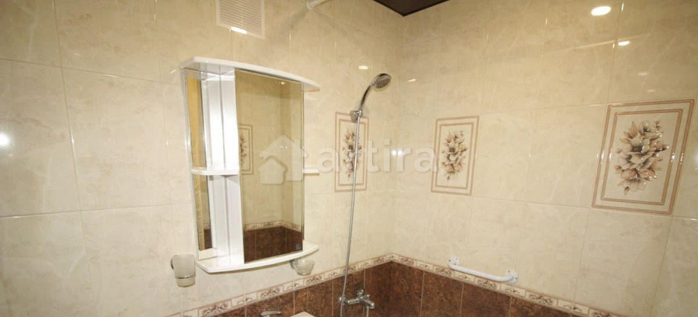 Комната, 15 м2, 3/5 эт. Саратов - изображение 2