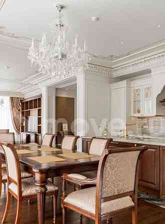 5-комн. квартира, 177 м2, 4/15 эт. Москва