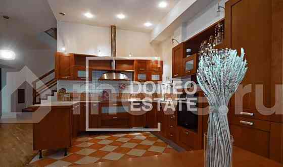 4-комн. квартира, 135 м2, 4/5 эт. Москва