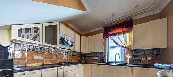 Дом, 350 м2, 10 соток, 2 эт. Мытищи