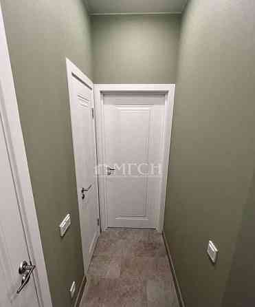 2-комн. квартира, 65 м2, 2/17 эт. Москва