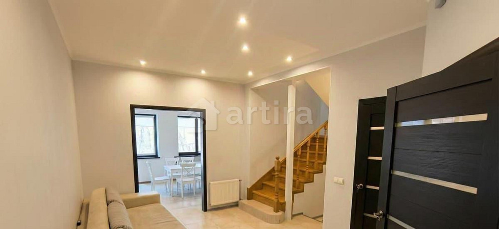 Таунхаус, 186.2 м2, 1 сотка, 3 эт. Санкт-Петербург - изображение 2