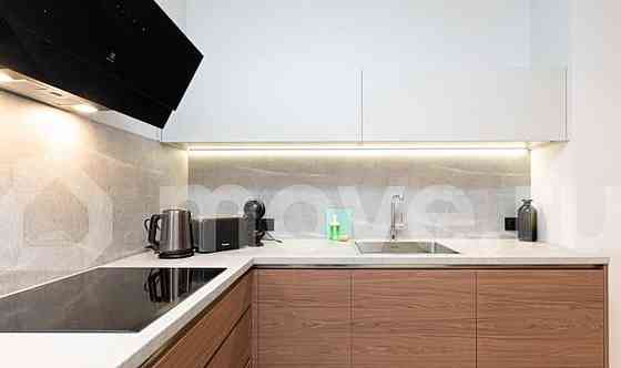 2-комн. квартира, 82.9 м2, 3/17 эт. Москва