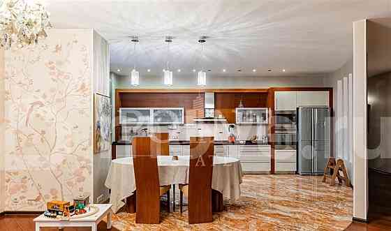 4-комн. квартира, 190 м2, 21/22 эт. Москва