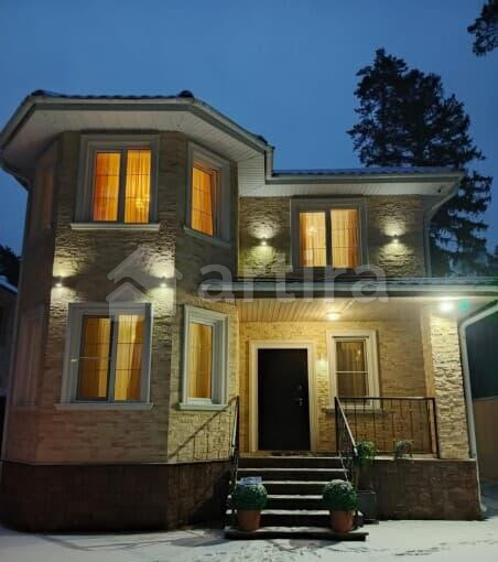 Коттедж, 300 м2 Малаховка - изображение 1