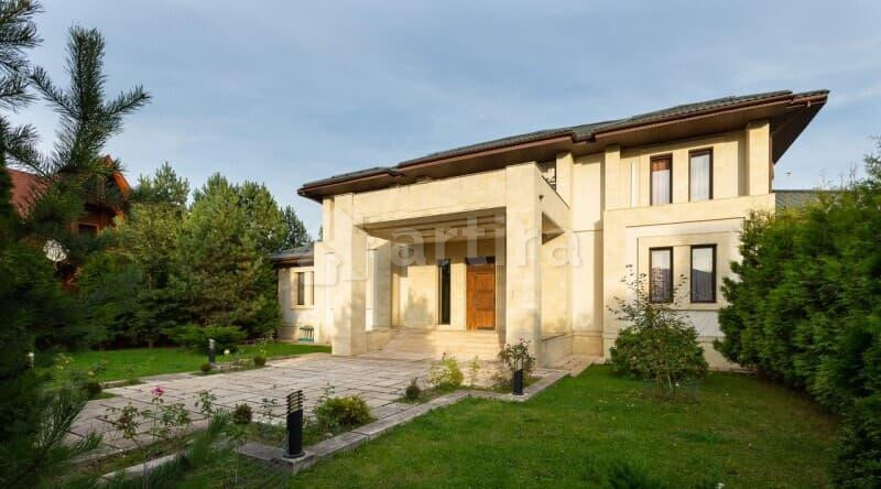 Коттедж, 1200 м2 Солнечногорск - изображение 1