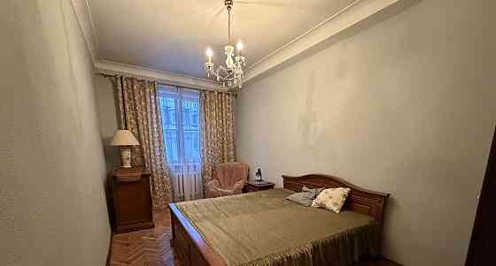 Комната, 90 м2, 4/4 эт. Москва