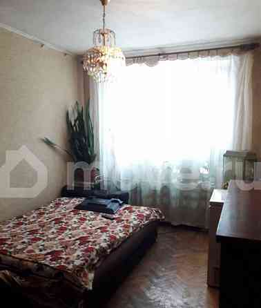 2-комн. квартира, 52 м2, 3/8 эт. Москва