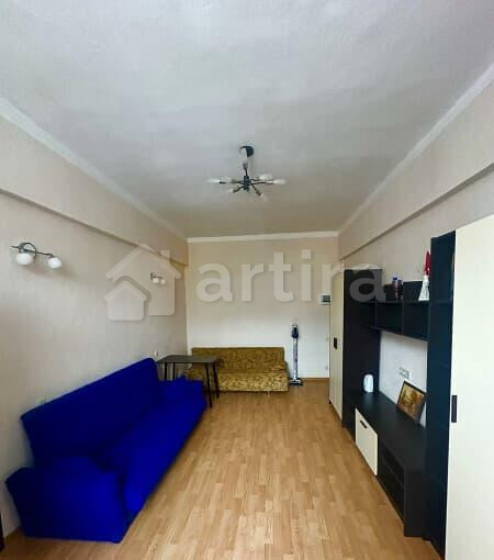 Комната, 53 м2, 5/5 эт. Москва - изображение 1