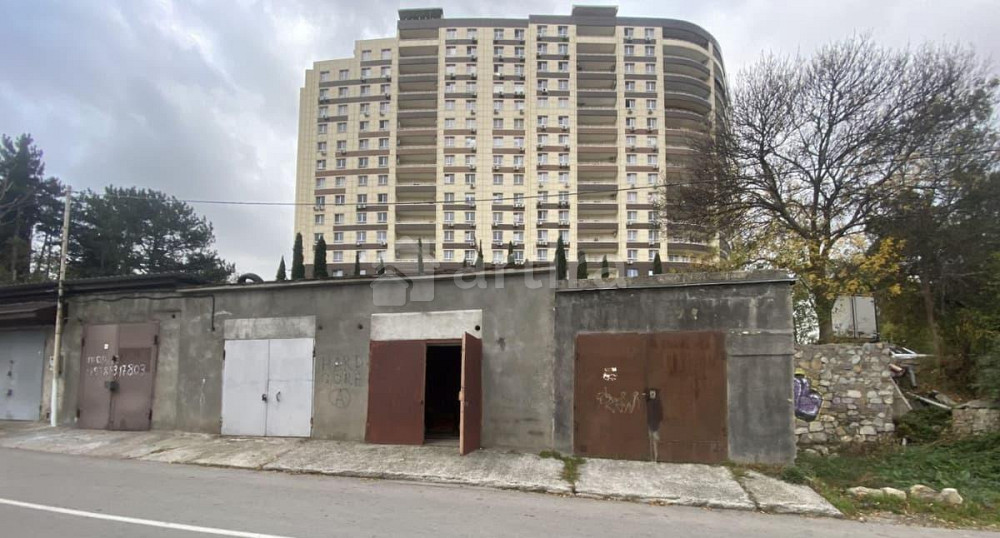 Гараж, 25 м2 Ялта - изображение 1