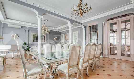 4-комн. квартира, 188.1 м2, 4/6 эт. Москва