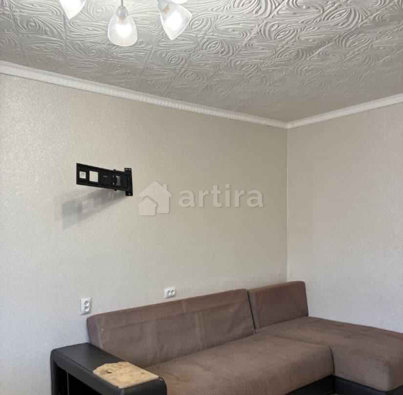 Комната, 13 м2, 3/5 эт. Волжский - изображение 1