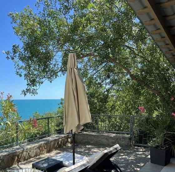 Дом, 80 м2, 2 сотки, 2 эт. Алушта