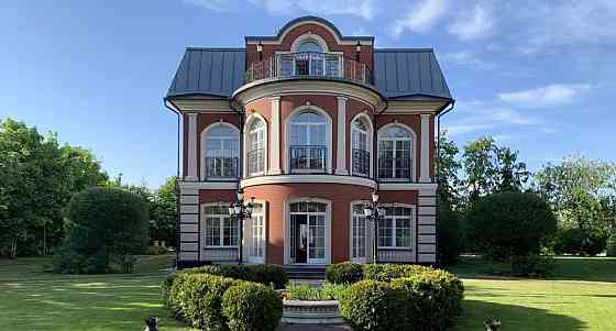 Дом, 560 м2, 28 соток, 3 эт. Санкт-Петербург