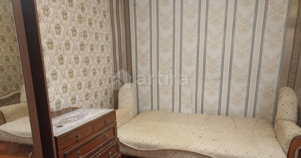 Комната, 70 м2, 1/1 эт. Братск - изображение 1