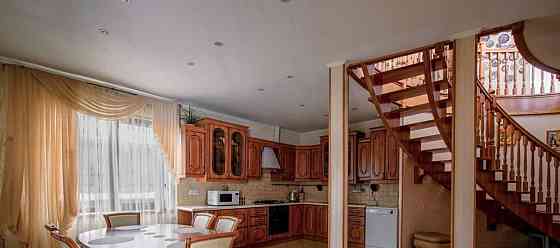 Дом, 300 м2, 6 соток, 3 эт. Санкт-Петербург