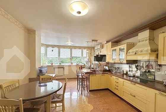 3-комн. квартира, 106.1 м2, 2/12 эт. Москва