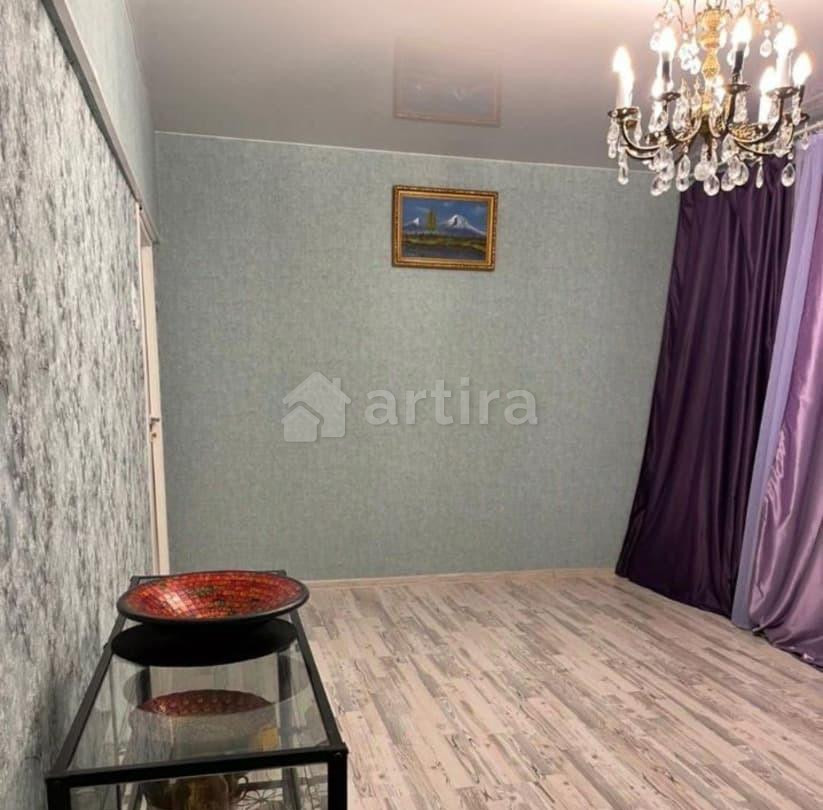 Комната, 19 м2, 5/5 эт. Москва - изображение 1