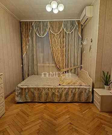 2-комн. квартира, 42 м2, 2/8 эт. Москва