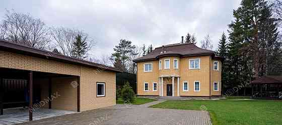 Коттедж, 400 м2, 15 соток, 3 эт. Санкт-Петербург