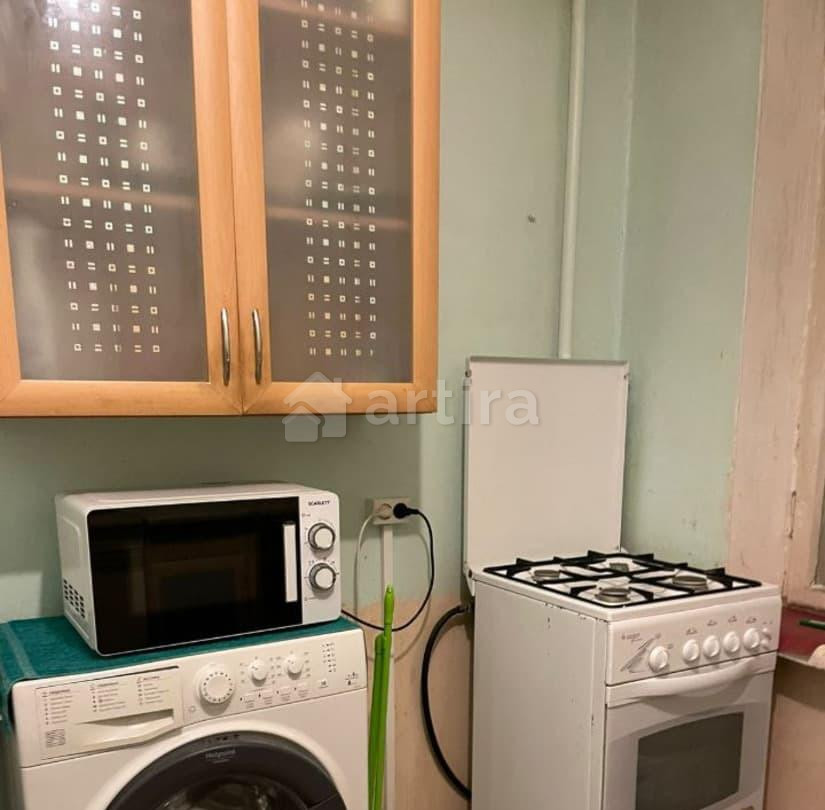 Комната, 48 м2, 7/9 эт. Санкт-Петербург - изображение 1