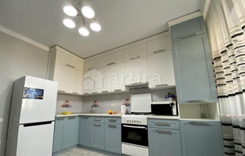 2-комн. квартира, 50 м2, 2/4 эт. Екатеринбург - изображение 2