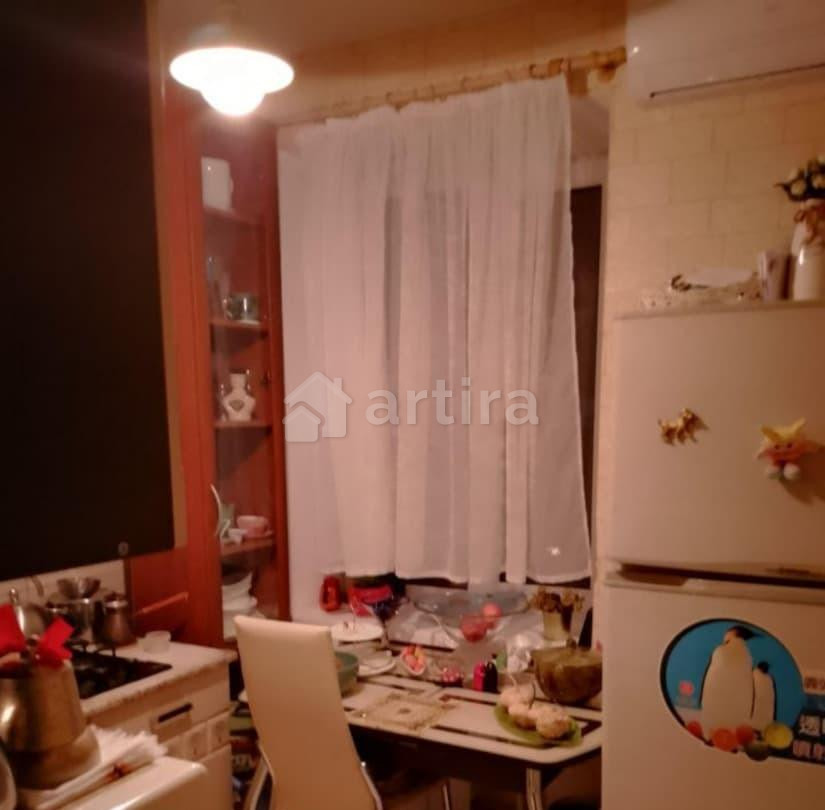 Комната, 46 м2, 4/5 эт. Ростов-на-Дону - изображение 1