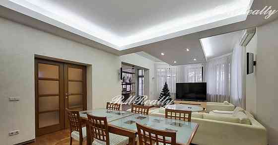 Дом, 505 м2, 25 соток, 3 эт. Истра