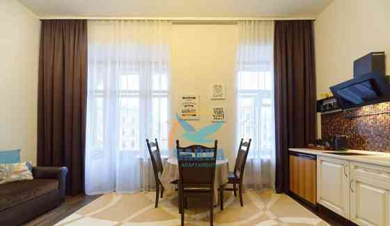 Студия, 55 м2, 3/5 эт. Санкт-Петербург