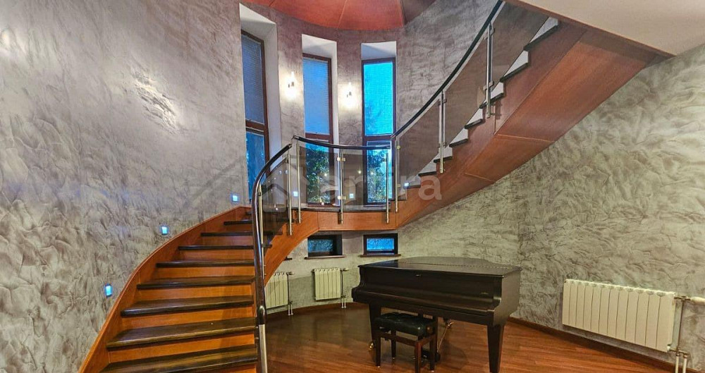 Дом, 433.1 м2, 31 сотка, 3 эт. Одинцово - изображение 1