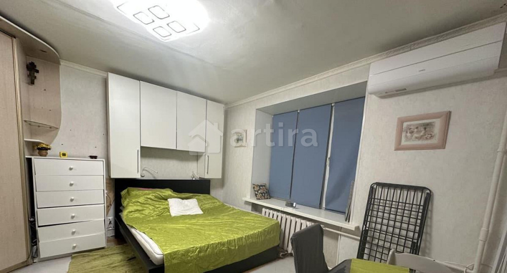 Комната, 30 м2, 2/8 эт. Москва - изображение 1