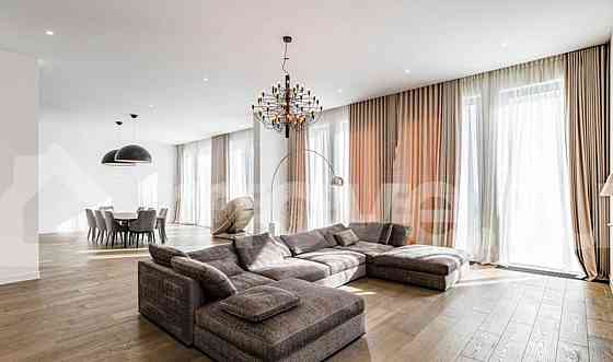 4-комн. пентхаус, 252.7 м2, 21/21 эт. Москва