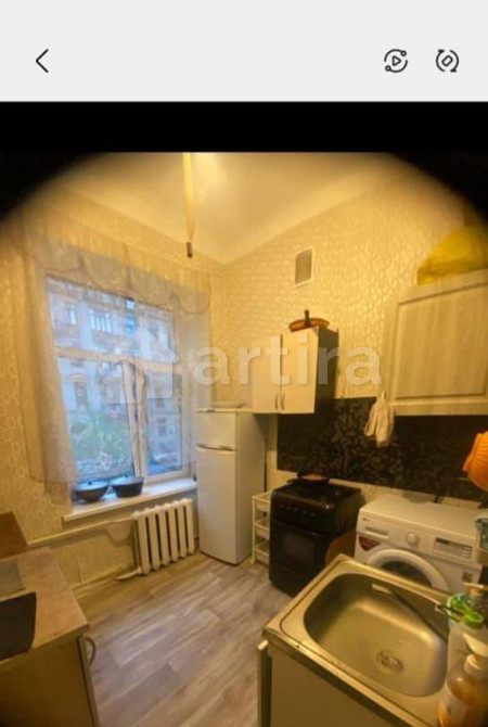 Комната, 84 м2, 2/5 эт. Санкт-Петербург - изображение 1