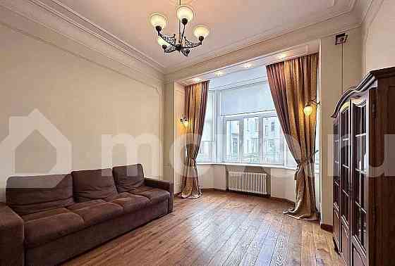 4-комн. квартира, 160 м2, 2/5 эт. Москва