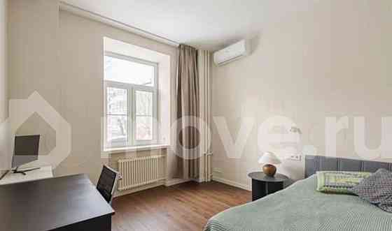 4-комн. квартира, 95 м2, 2/4 эт. Москва