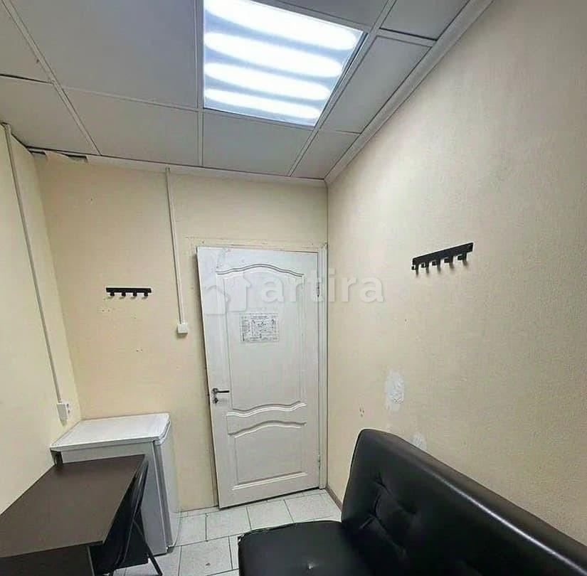 Комната, 8.5 м2, 2/4 эт. Москва - изображение 1