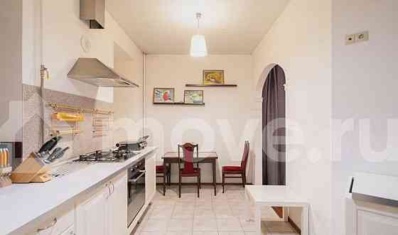 3-комн. квартира, 101.7 м2, 2/6 эт. Москва