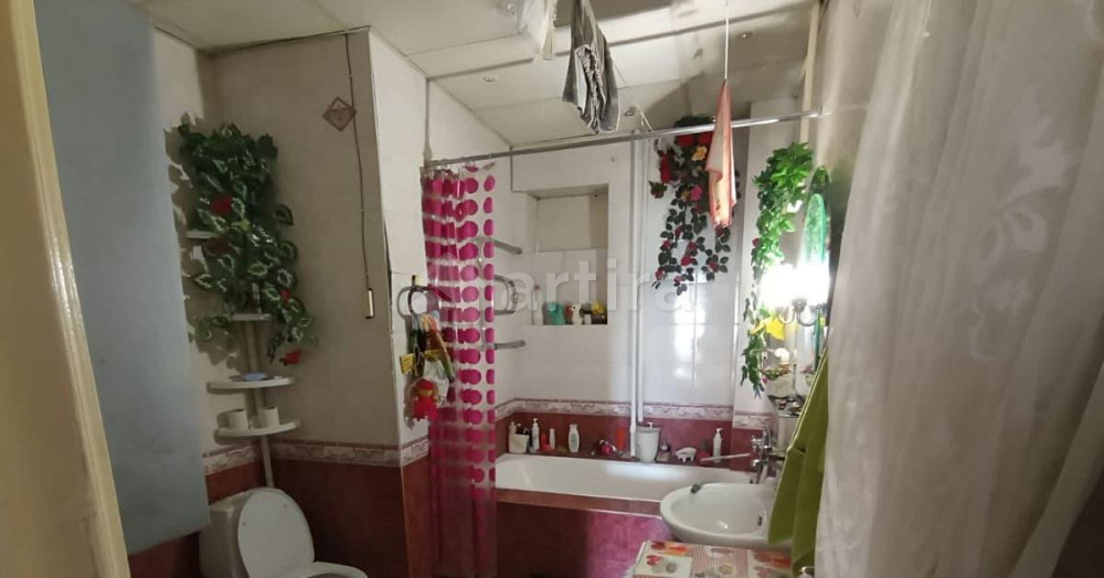 Комната, 60 м2, 1/5 эт. Ростов-на-Дону - изображение 2