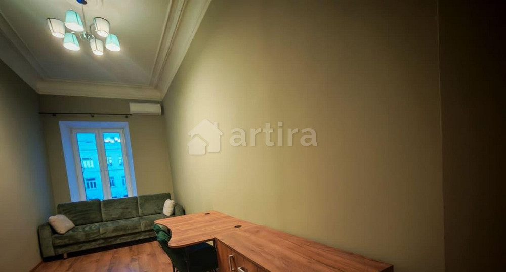 Комната, 215 м2, 4/4 эт. Москва - изображение 2