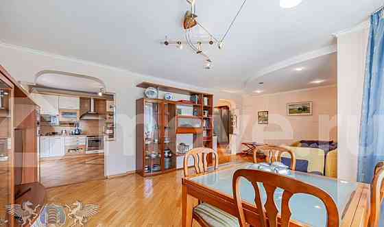 5-комн. квартира, 140.2 м2, 6/17 эт. Москва